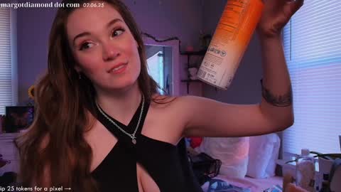 Snapshot of margotdiamond chatting on 02-06-25, 08:34   online show from 02-06-25, 08:34