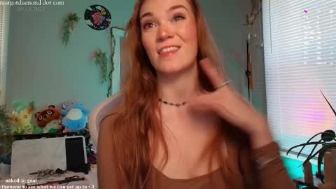 Snapshot of margotdiamond chatting on 09-15-25, 08:31   online show from 09-15-25, 08:31