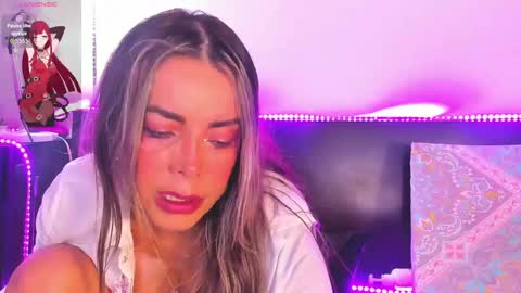 Snapshot of margoth_broke chatting on 09-20-25, 10:16 Margoth Broke online show from 09-20-25, 10:16