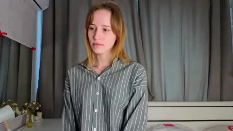 Snapshot of margretlanglo chatting on 04-23-26, 05:19 Rita online show from 04-23-26, 05:19