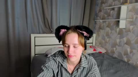 Snapshot of margretlanglo chatting on 04-23-26, 12:29 Rita online show from 04-23-26, 12:29