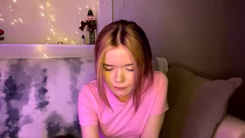 Lina online show from 02-24-26, 09:35