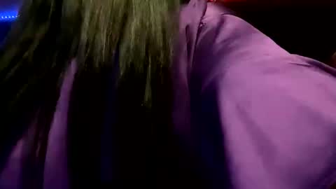 Snapshot of mari_bee chatting on 03-07-26, 07:49 Mari Bee online show from 03-07-26, 07:49