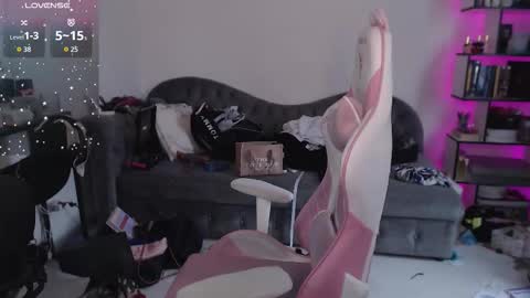 mari moore online show from 09-20-25, 08:15