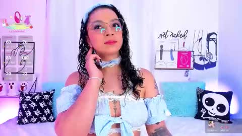 Snapshot of mari_sweett chatting on 10-27-25, 05:06 Mari Sweett online show from 10-27-25, 05:06