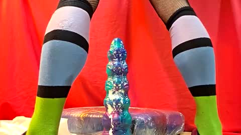 Maria Magdalena online show from 12-16-25, 06:24