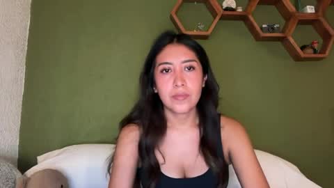 Snapshot of maria_027 chatting on 07-14-26, 04:17 Maria online show from 07-14-26, 04:17