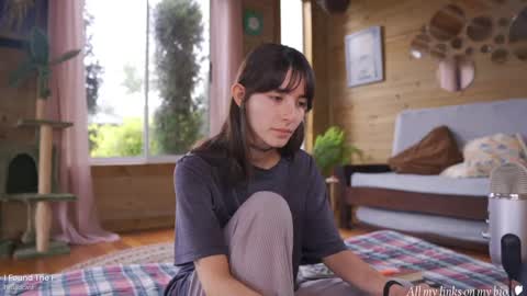 Snapshot of maria_alfonsina_ chatting on 02-22-25, 05:24 Alfonsina online show from 02-22-25, 05:24