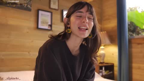 Alfonsina online show from 12-15-25, 09:08