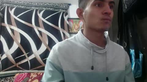 Snapshot of maria_and_angel17 chatting on 01-05-25, 02:06 Mara and ngel online show from 01-05-25, 02:06