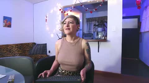 Maria fernanda online show from 02-23-25, 11:55