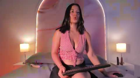 Maria  online show from 07-25-26, 11:08
