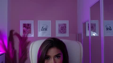 Snapshot of maria_jones chatting on 12-12-24, 02:11  Instagram soymj01 online show from 12-12-24, 02:11