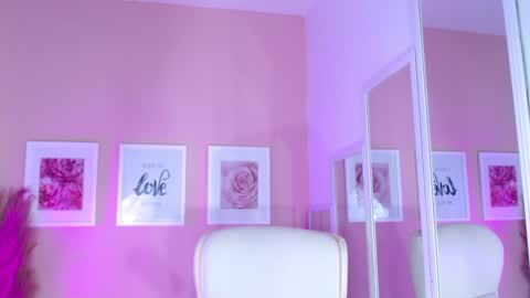 Snapshot of maria_jones chatting on 12-16-24, 02:16  Instagram soymj01 online show from 12-16-24, 02:16