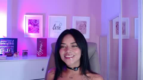 Snapshot of maria_jones chatting on 05-22-26, 12:11 Instagram soymj01 online show from 05-22-26, 12:11