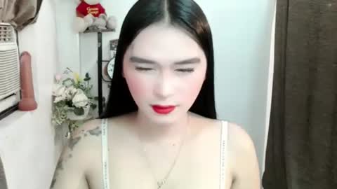 Marga online show from 10-15-25, 01:06