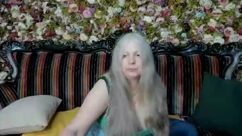 Snapshot of mariabelladonna chatting on 06-10-26, 09:14 Maria online show from 06-10-26, 09:14