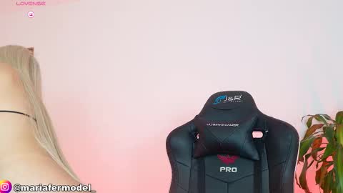 Snapshot of mariafer05 chatting on 03-02-26, 04:36 Maria Fer online show from 03-02-26, 04:36