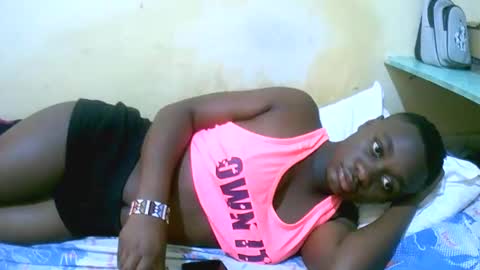 Snapshot of mariah_lovely chatting on 05-13-26, 06:33 mariah_lovely online show from 05-13-26, 06:33