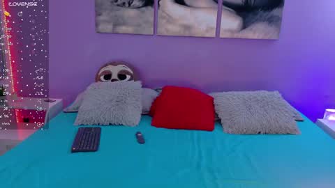 Snapshot of mariam_cuttee chatting on 07-09-26, 05:22 Mariam online show from 07-09-26, 05:22