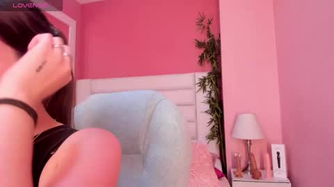 Mariam online show from 11-27-25, 02:57