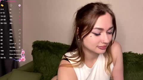 Lily online show from 03-09-26, 09:30