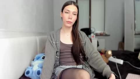 Mariam  online show from 05-25-26, 03:01