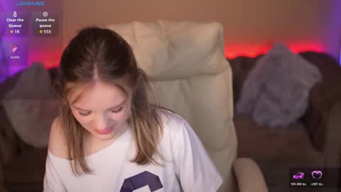 Maria online show from 05-17-26, 05:49