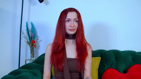 Snapshot of mariamenson chatting on 06-23-26, 06:22 MariaMenson online show from 06-23-26, 06:22