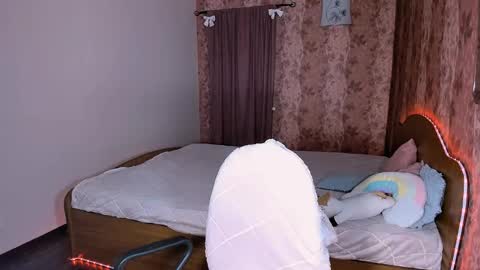 Maria online show from 05-13-26, 07:00