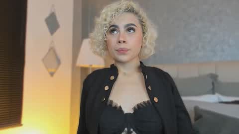 Marian online show from 01-06-26, 02:37