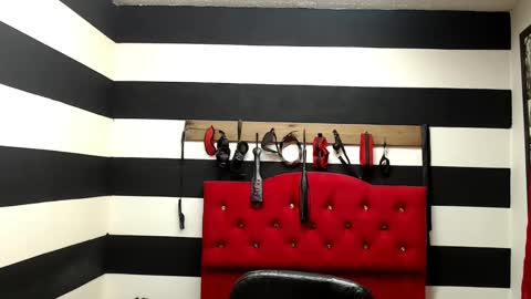 Marian online show from 02-24-25, 08:38