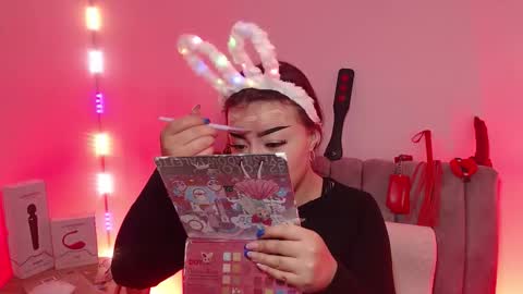 Marian online show from 11-29-25, 04:26