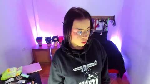 Marian online show from 12-22-25, 03:14