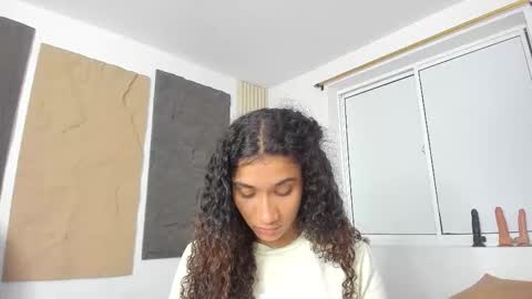 Marian online show from 12-03-25, 11:08