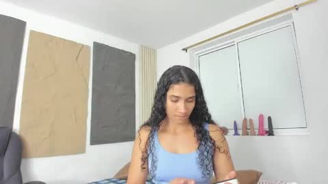 Snapshot of marian_rios chatting on 05-13-26, 10:45 Marian online show from 05-13-26, 10:45