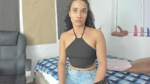 Snapshot of marian_rios chatting on 05-16-26, 11:09 Marian online show from 05-16-26, 11:09