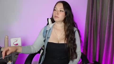 mariana__666 online show from 10-04-25, 01:36