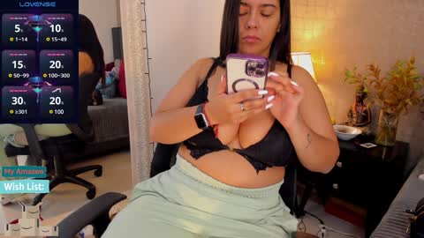 Snapshot of mariana_c chatting on 01-18-25, 02:44 Mar y online show from 01-18-25, 02:44