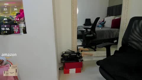 Snapshot of mariana_c chatting on 09-25-25, 03:05 Mar y online show from 09-25-25, 03:05