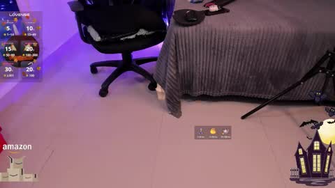 Snapshot of mariana_c chatting on 10-22-25, 02:39 Mar y online show from 10-22-25, 02:39