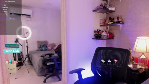 Snapshot of mariana_c chatting on 06-06-26, 02:11 Mar y online show from 06-06-26, 02:11