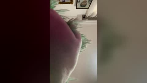 Snapshot of mariana_c chatting on 06-11-26, 02:15 Mar y online show from 06-11-26, 02:15