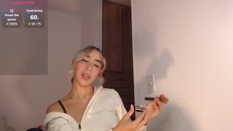 Mariana online show from 12-03-25, 03:03