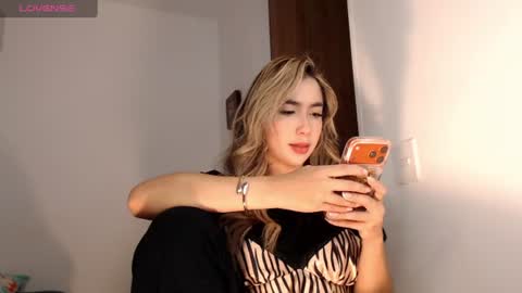 Mariana online show from 07-15-26, 10:26