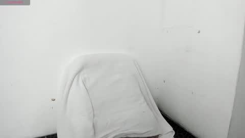 Mariana online show from 02-11-26, 02:27