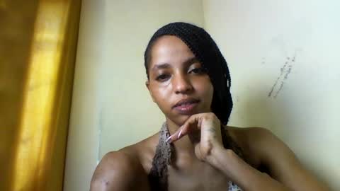 Snapshot of mariana_stacx chatting on 06-27-26, 10:53 Mariana online show from 06-27-26, 10:53