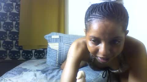 Snapshot of mariana_stacx chatting on 08-02-26, 03:27 Mariana online show from 08-02-26, 03:27