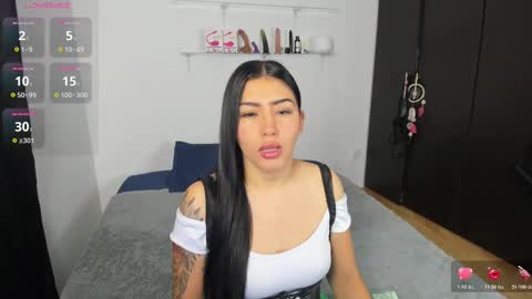 MARIANA Y VALENTINA online show from 11-19-25, 11:10