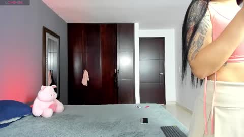 Snapshot of marianaandvalen chatting on 06-23-26, 11:08 MARIANA Y VALENTINA online show from 06-23-26, 11:08